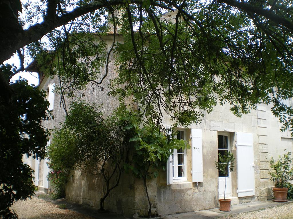 Villa Garros à Fronsac  Extérieur photo